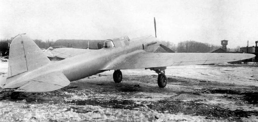 Опытный Ил-2 (тогда ещё БШ-2) в двухместном варианте